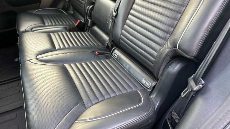 Land Rover Discovery 3.0 SD6 HSE Luxury 5dr Auto Diesel Station Wagon